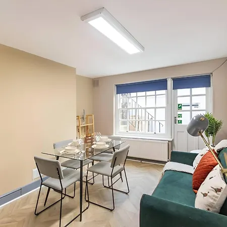 Bold & Vibrant 1-Bedroom Escape In Prime Location! London Exterior photo